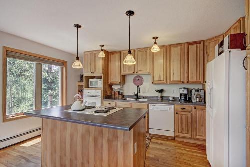 9040 Ryan Gulch Home in Silverthorne, USA