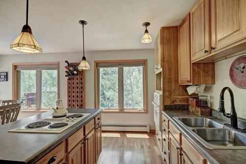 9040 Ryan Gulch Home in Silverthorne, USA