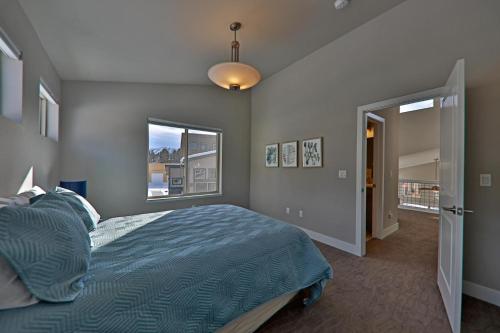 Journey Way Townhouse - image 4