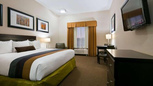 Best Western Wainwright Inn & Suites