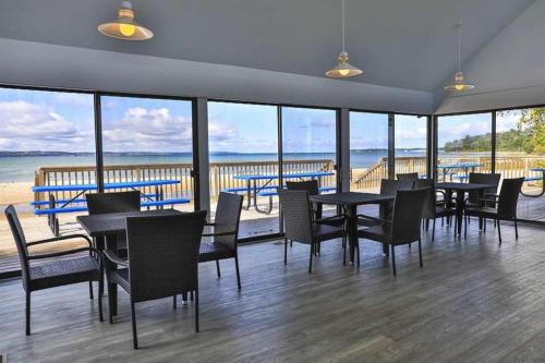 Secluded Harbor Springs Condo