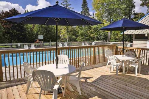 Secluded Harbor Springs Condo