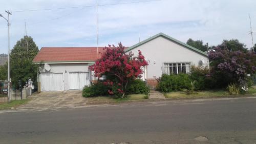 Poplar Guest House
