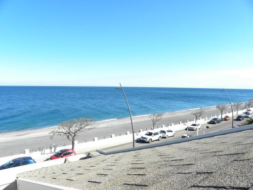 Mirone Apartment FRONTE MARE beachfront house