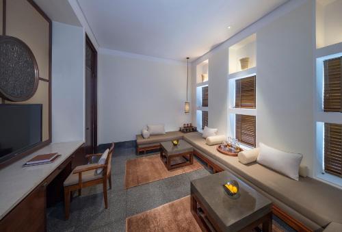 Chedi Club Suite image 2