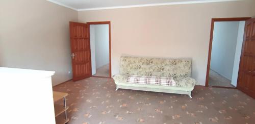 Townhouse at the Sea Shore - image 8