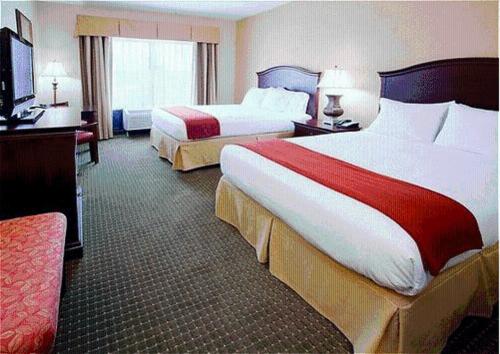 Holiday Inn Express & Suites Lexington North West-The Vineyard, an IHG Hotel