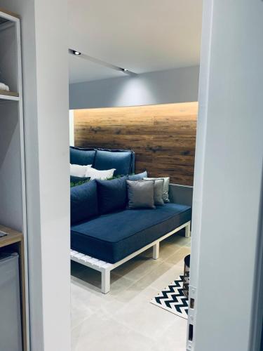 1 double bed, 1 twin bed
