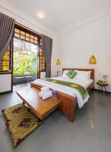퍼플 휴 B&B 센트럴 허브