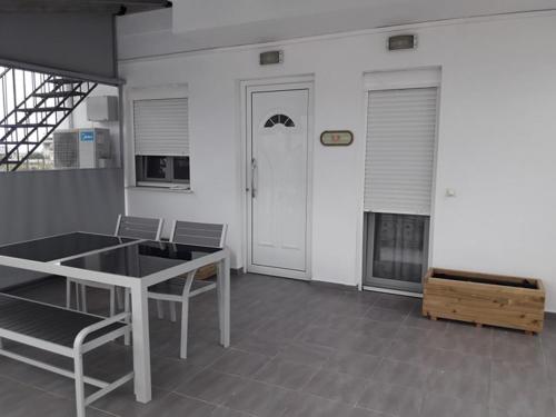 chrisa's apartment