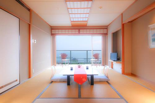 Nishiizu Crystal View Hotel in Nishiizu