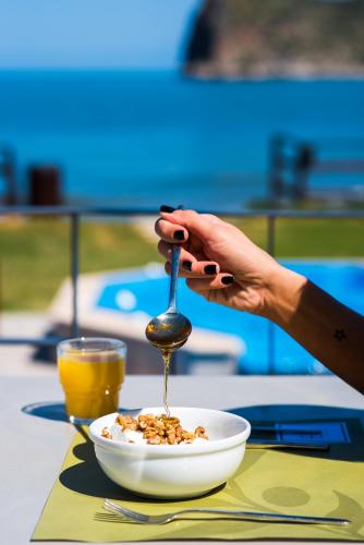Elia Agia Marina Hotel - image 3