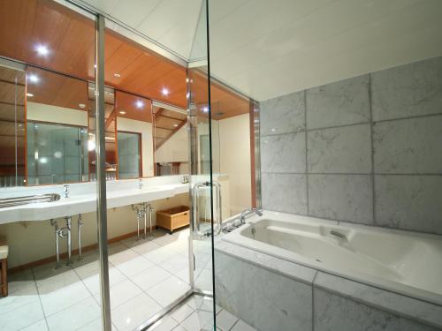 Crystal View Hotel
