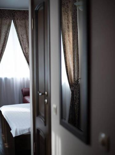 Duet Hotel - image 4