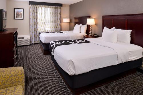 La Quinta Inn & Suites by Wyndham Indianapolis South