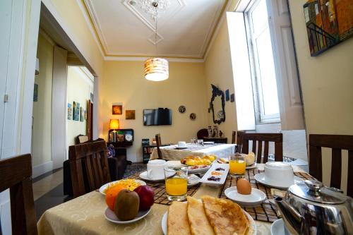 Dukes Corner Guest House - image 5
