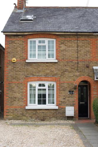 Fontwell Cottage, Fontwell, West Sussex