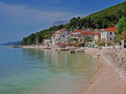  Apartment in Zaostrog with Balcony, Air condition, WIFI (4737-4) in Zaostrog