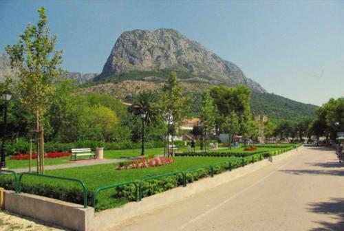  Apartment in Zaostrog with Balcony, Air condition, WIFI (4737-4) in Zaostrog