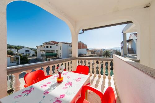  Apartment in Zaostrog with Balcony, Air condition, WIFI (4737-2) in Zaostrog