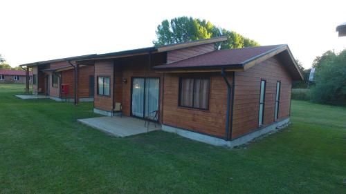 2 bedrooms, 3 beds