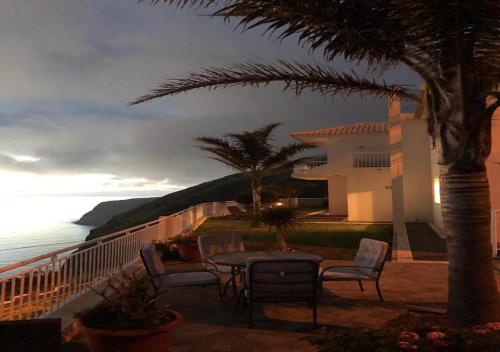 Casa Farol, Panoramic Ocean View Villa, Madeira 5