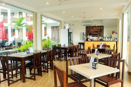Pub/Ruang Rehat, Randiya Sea View Hotel in Mirissa
