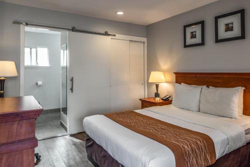 Comfort Inn Monterey by the Sea