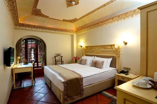 Sultanahmet Palace Hotel, Istanbul (photo 4)