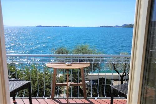  Die Sonne - Direttamente a Lago, Pension in Gardone Riviera