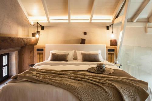 J&G Suites Crete