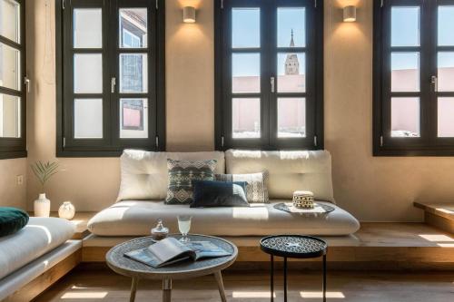 J&G Suites Crete