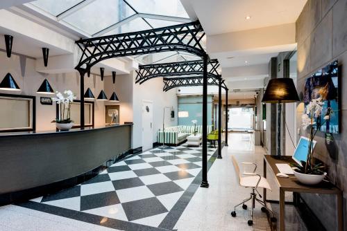 Ikonik Plaza Mercado - image 5