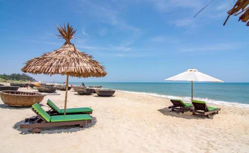 Hidden Beach Siesta Villa