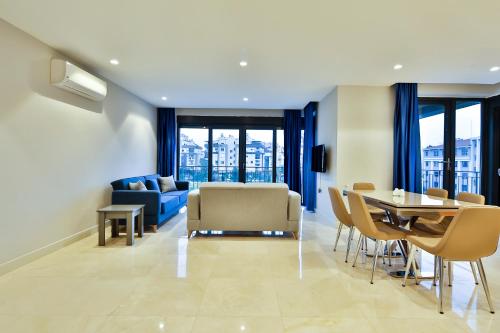 MENE SUITES - image 14