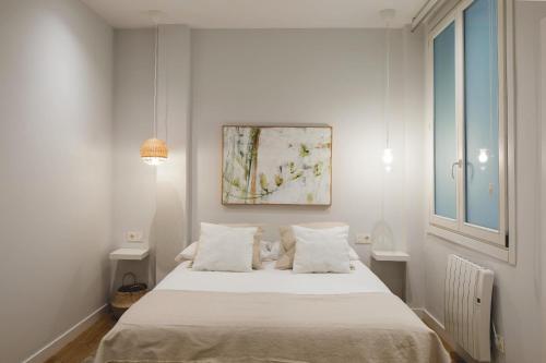 URBIETA SUITE APARTMENT - image 11