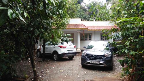 Exterior view of Leeland Homestay Munnar