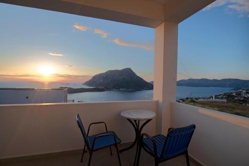  Studios Aeolos Kalymnos in Mirtéai