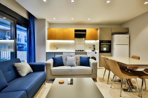 MENE SUITES - image 7