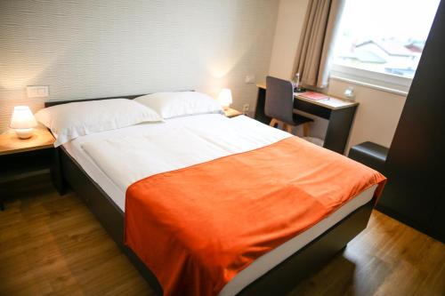 Economy Double or Twin Room