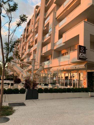 Mini Hotel & Maxi Room - image 14