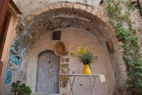  CASA NICA con giardino privato, Pension in Sciacca