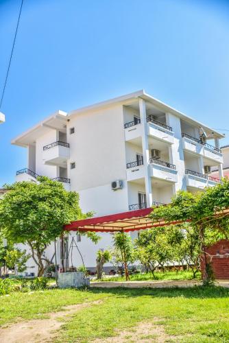 Apartments Melina In Donji Stoj Montenegro Reviews Price From