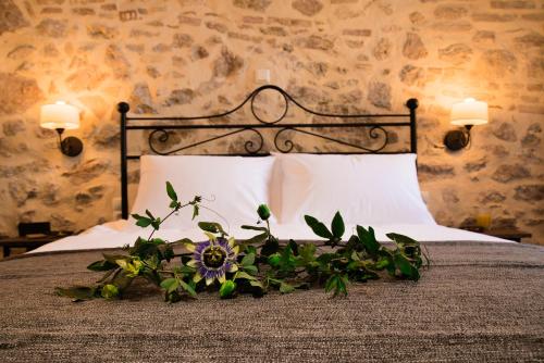 CH Adrianou Suites
