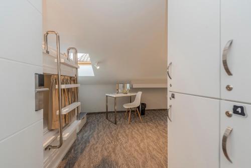Downtown Boutique Hostel - image 14