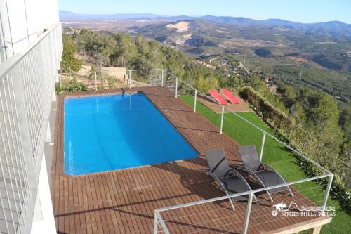 Stunning views to sea from Modern Villa El Mirador near Sitges