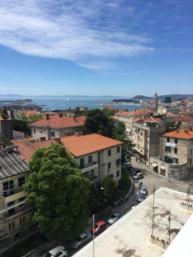 Apartment Buble, Split