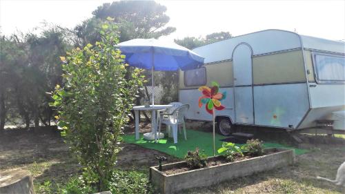 Sintra Vintage Caravan
