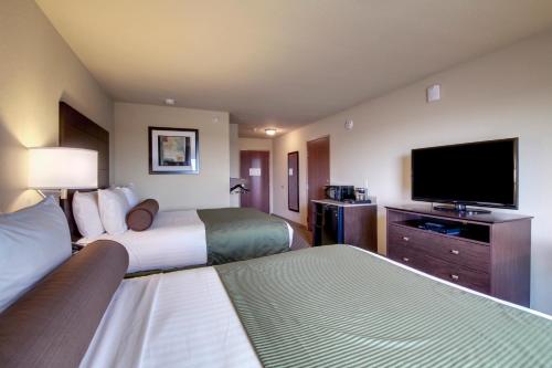2 queen beds