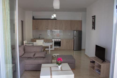 One-Bedroom Apartment image 10